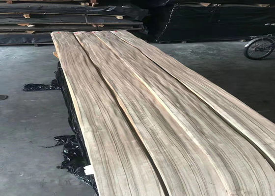 Φυσικός καπλαμάς περικοπών τετάρτων Paldao ξύλινος με τη μαύρη γραμμή