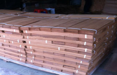 Τεμαχισμένο φύλλο καπλαμάδων δαπέδων περικοπών ξύλινο, Teak ξύλο που επενδύει 0.5 χιλ.