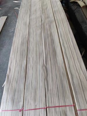 Φυσικό κομμένο σε φέτες ελαφρύ χρώμα Paldao Wood Quarter Cut Veneer με μαύρη γραμμή