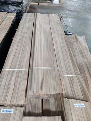 Φυσικό κομμένο σε φέτες ελαφρύ χρώμα Paldao Wood Quarter Cut Veneer με μαύρη γραμμή