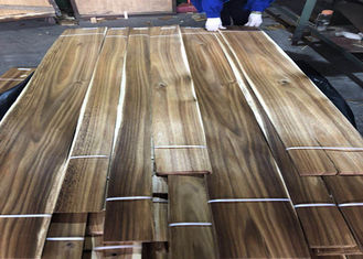 Τεμαχισμένες περικοπών φυσικές επιτροπές καπλαμάδων ακακιών ξύλινες για το ανομοιόμορφο χρώμα γραφείων