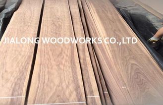 Ο μαύρος ξύλινος καπλαμάς τεμάχισε/το ξύλινο φύλλο καπλαμάδων περικοπών κορωνών ξύλων καρυδιάς με το βαθμό AA
