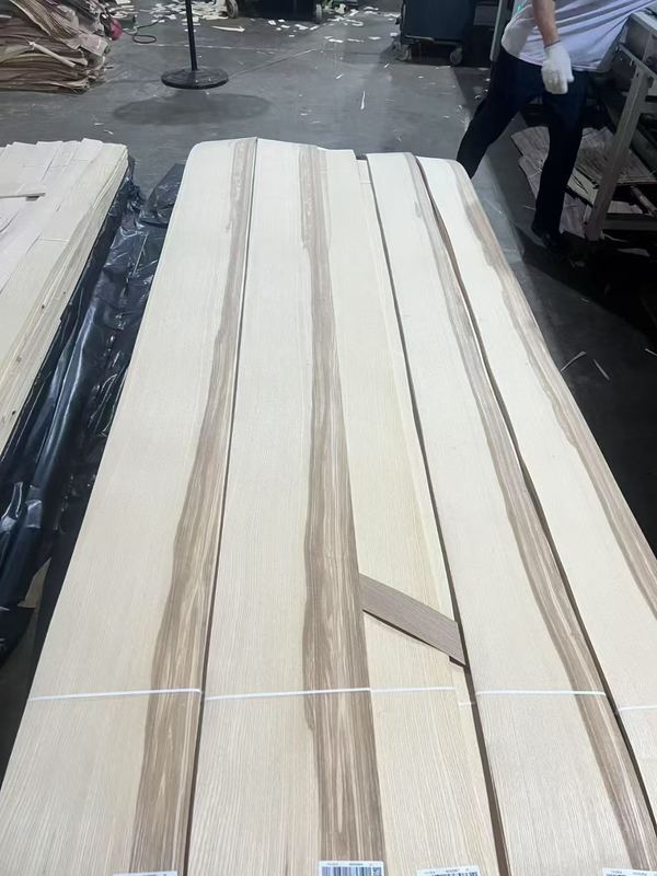 Sliding Door Upgrade Ash Wood Veneer in 0.6mm 1.5mm Thickness for a Luxurious Finish